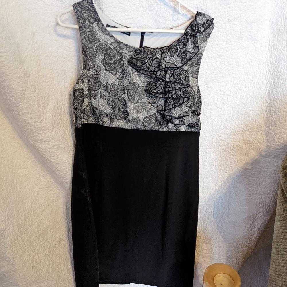 Women's special occasion dress